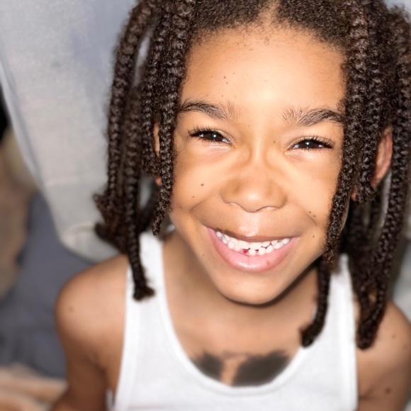 Meet your Posher, Nyasha - Picture 1 of 1